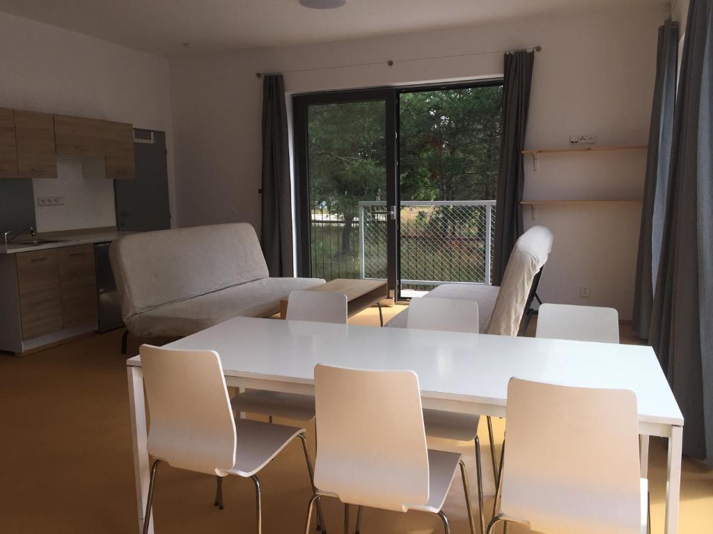 Klubovna u Kanalu KuK room 1